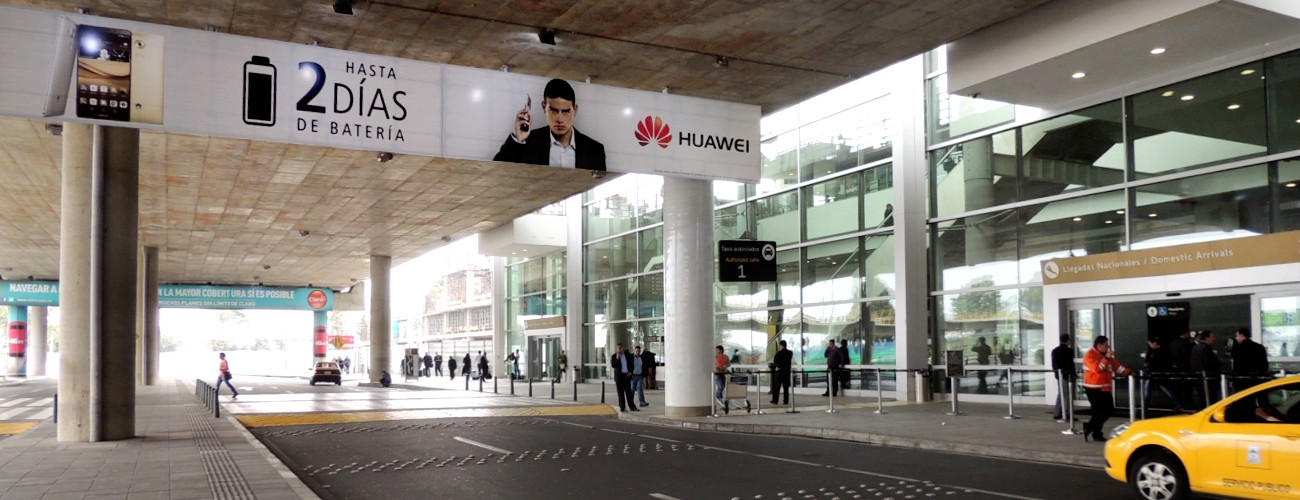 Publicidad Aeropuerto El Dorado muelle internacional (T2)